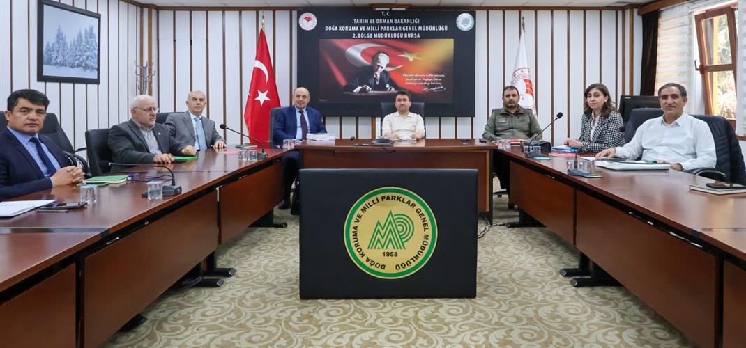 Marmara Ormancılık Araştırma Enstitüsü Müdürü Dr. Mehmet ÖZDEMİR ve beraberindeki heyet, Bölge Müdürlüğümüzü ziyaret etti.