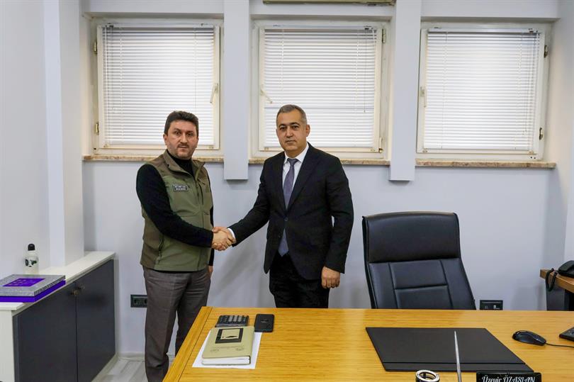 ​Bölge Müdürümüz Sayın Hacı Ahmet Çiçek, Nevşehir Doğa Koruma ve Milli Parklar Şube Müdürlüğü görevinden Bölge Müdür Yardımcılığına atanan Sayın Üzeyir Özaslan’ı makamında ziyaret etti.