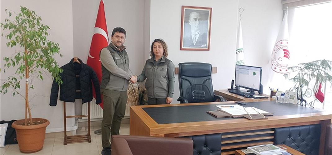 Bölge Müdürümüz sayın Hacı Ahmet ÇİÇEK Yalova Doğa Koruma ve Milli Parklar Müdürlüğü V. görevine atanan Melike SARAÇOĞLU'na hayırlı olsun ziyaretinde bulunarak başarı dileklerini ilettiler.